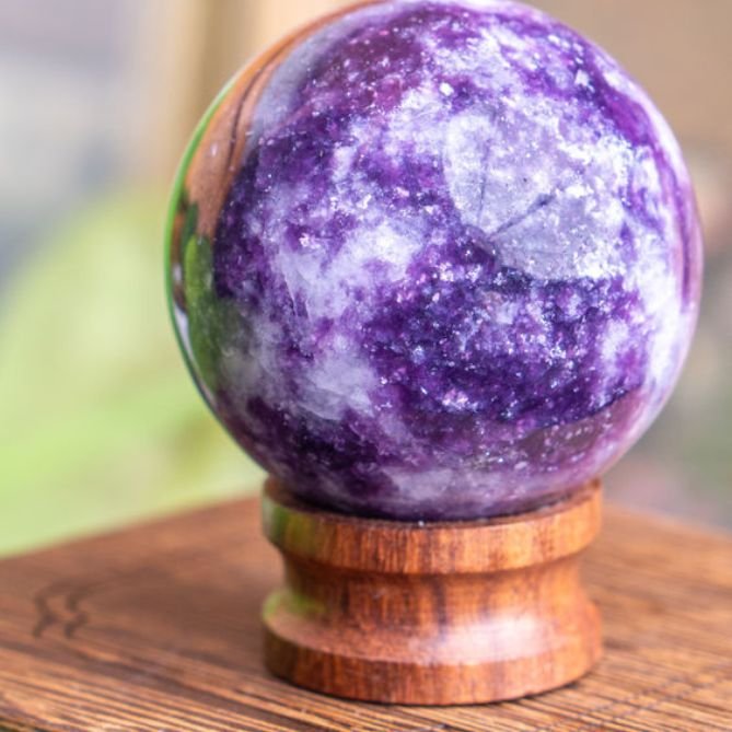 Amethyst Sphere